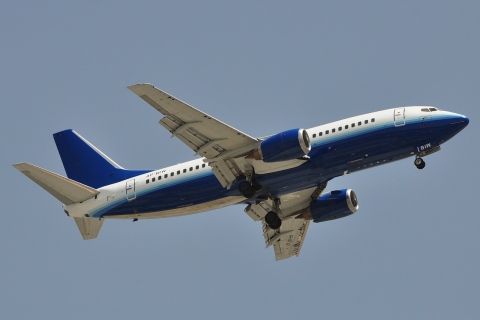 AP-BIW - 737-3B7 - Vision Air International - DXB - 08-04-2011