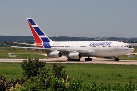 CU-T1251 - Ilyushin Il-96-300 - Cubana - ORY - 26-06-2011b