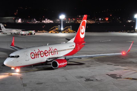 D-AHXB - 737-7K5(WL) - Air Berlin - SZG - 09-01-2011