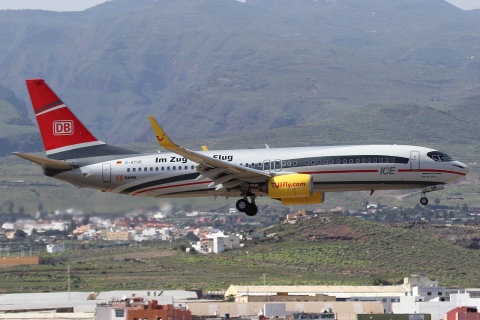 D-ATUE - 737-8K5(WL) - TUIfly - LPA - 19-02-2011