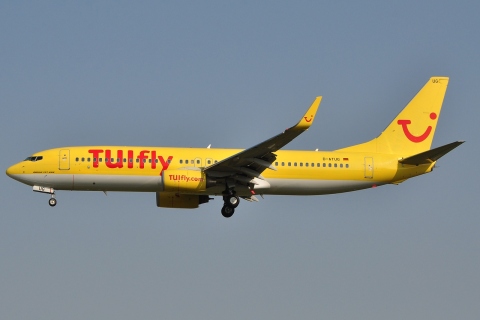 D-ATUG - 737-8K5(WL) - TUIfly - BRU - 24-04-2011