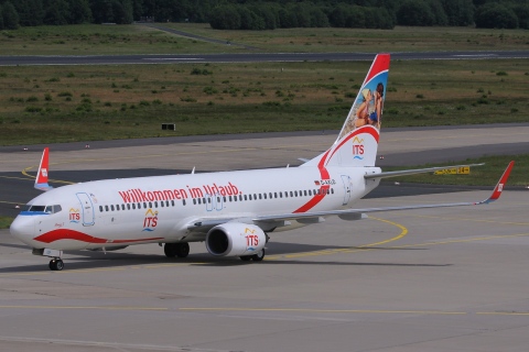 D-AXLD - 737-8FH(WL) - XL Airways Germany - CGN - 12-06-2011b