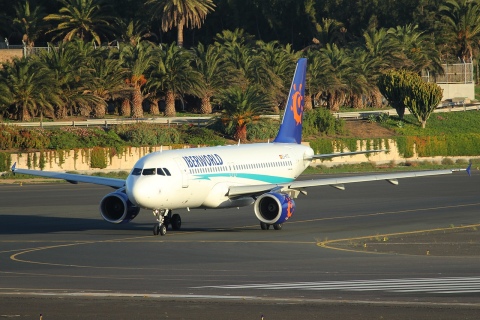 EC-KYZ - A320-214 - Iberworld - LPA - 18-02-2011