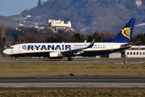 EI-DPG - 737-8AS(WL) - Ryanair - SZG - 08-01-2011