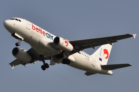 EI-LIR - A319-132 - Belle Air - LGG - 10-04-2011