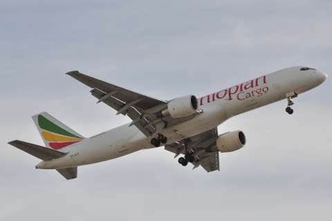 ET-AJX - 757-260(PCF) - Ethiopian Airlines - DXB - 07-04-2011