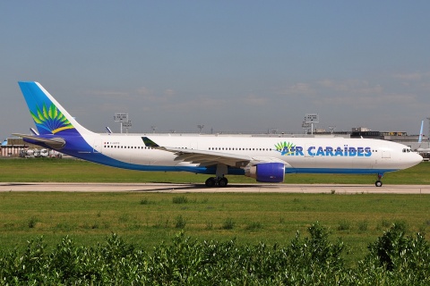 F-GOTO - A330-323 - Air Caraibes - ORY - 26-06-2011
