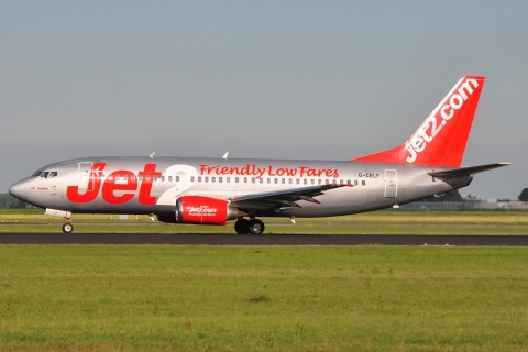 G-CELF - 737-377 - Jet2 - AMS - 04-07-2011b