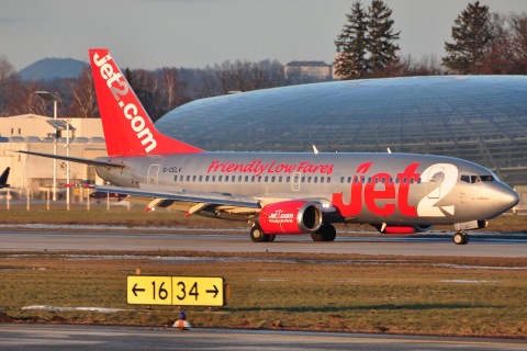 G-CELV - 737-377(WL) - Jet2 - SZG - 08-01-2011