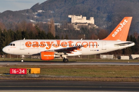 G-EJAR - A319-111 - easyJet - SZG - 08-01-2011c