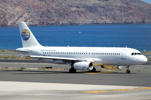 G-TCAC - A320-232 - Thomas Cook Airlines - LPA - 17-02-2011