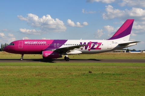 HA-LPU - A320-232 - Wizz Air - CRL - 01-07-2011