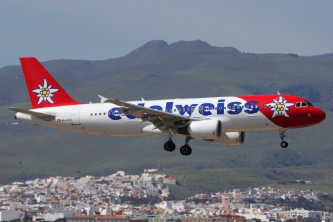 HB-IHX - A320-214 - Edelweiss Air - LPA - 19-02-2011