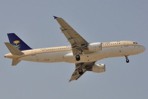 HZ-ASC - A320-214 - Saudi Arabian Airlines - DXB - 03-04-2011