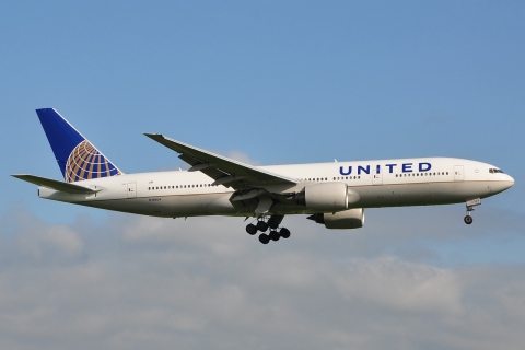 N768UA - 777-222 - United Airlines - AMS - 04-04-2011