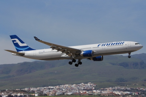 OH-LTT - A330-302 - Finnair - LPA - 19-02-2011