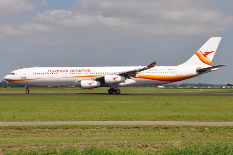 PZ-TCP - A340-311 - Surinam Airways - AMS - 04-07-2011b