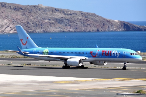 SE-RFO - 757-28A - TUIFly Nordic - LPA - 17-02-2011