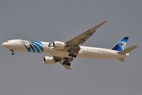 SU-GDP - 777-36N(ER) - EgyptAir - DXB - 03-04-2011