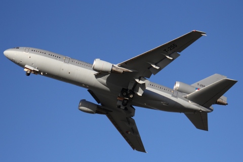 T255 - DC-10 - Royal Netherlands Air Force - LGG - 09-12-2011b