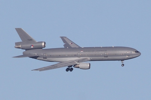 T255 - DC-10 - Royal Netherlands Air Force - LGG - 09-12-2011e