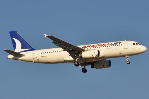 TC-JBI - A320-232 - Anadolu Jet - AYT - 28-08-2011