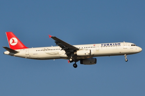 TC-JML - A321-231 - Turkish Airlines - AYT - 26-08-2011