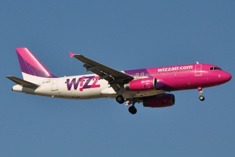 UR-WUB - A320-232 - Wizz Air Ukraine - AYT - 27-08-2011
