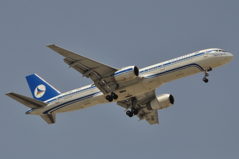 VP-BBS - 757-22L - AZAL Azerbaijan Airlines - DXB - 08-04-2011