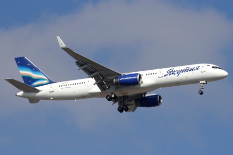 VQ-BCF - 757-23N(WL) - Yakutia Air - AYT - 29-08-2011