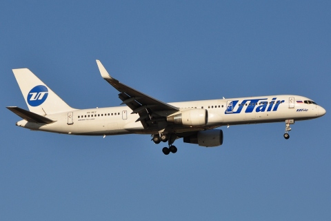 VQ-BEZ - 757-2Q8(WL) - UTAir Aviation - AYT - 26-08-2011