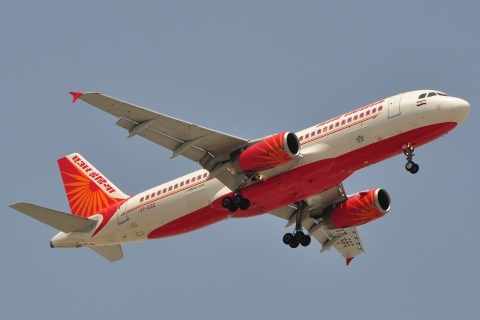 VT-ESE - A320-231 - Air India - DXB - 08-04-2011