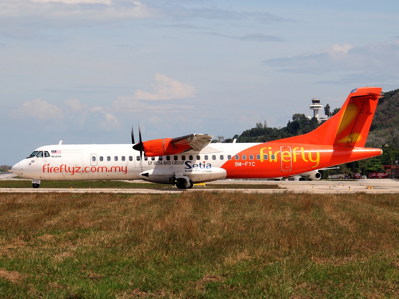 9M-FYC - ATR 72-500 (72-212A) - Firefly - HKT - 29-01-2012