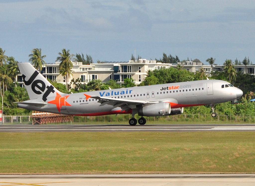 9V-JSH - A320-232 - Jetstar Asia - HKT - 31-01-2012