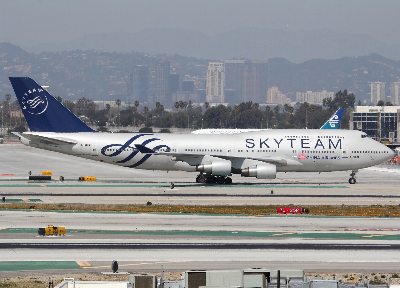 B-18206 - 747-409 - China Airlines - LAX - 10-03-2012