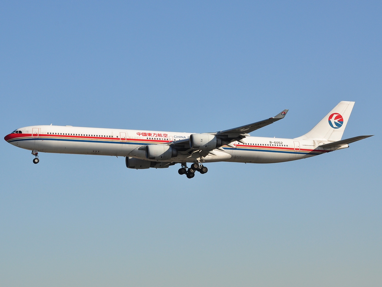 B-6052 - A340-642 - China Eastern Airlines - LAX - 08-03-2012