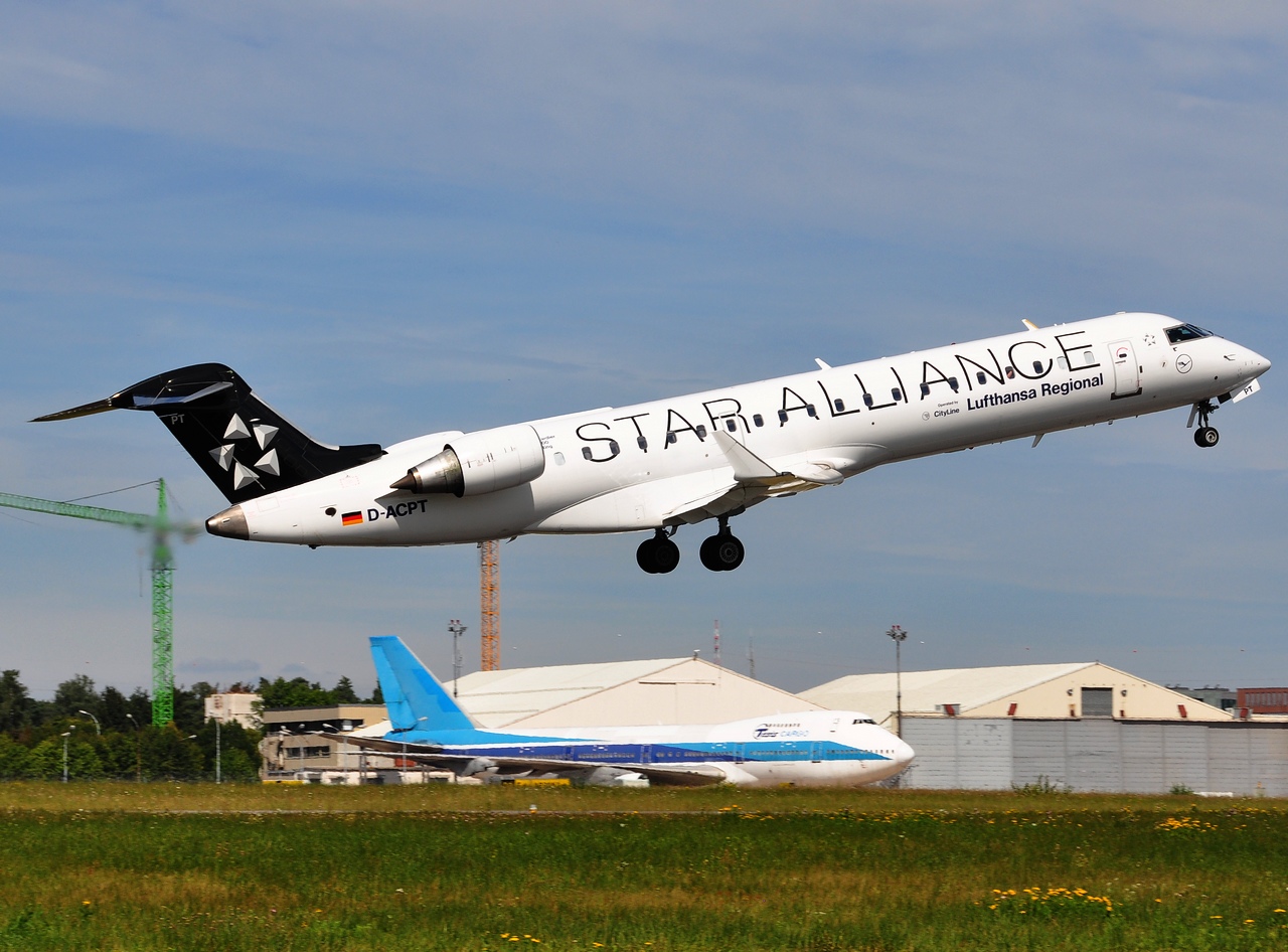 D-ACPT - CRJ-701ER - Lufthansa Cityline - LUX - 02-09-2012