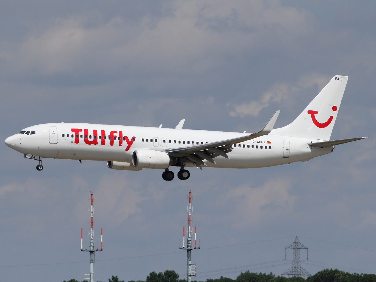 D-AHFA - 737-8K5(WL) - TUIfly - DUS - 07-07-2012