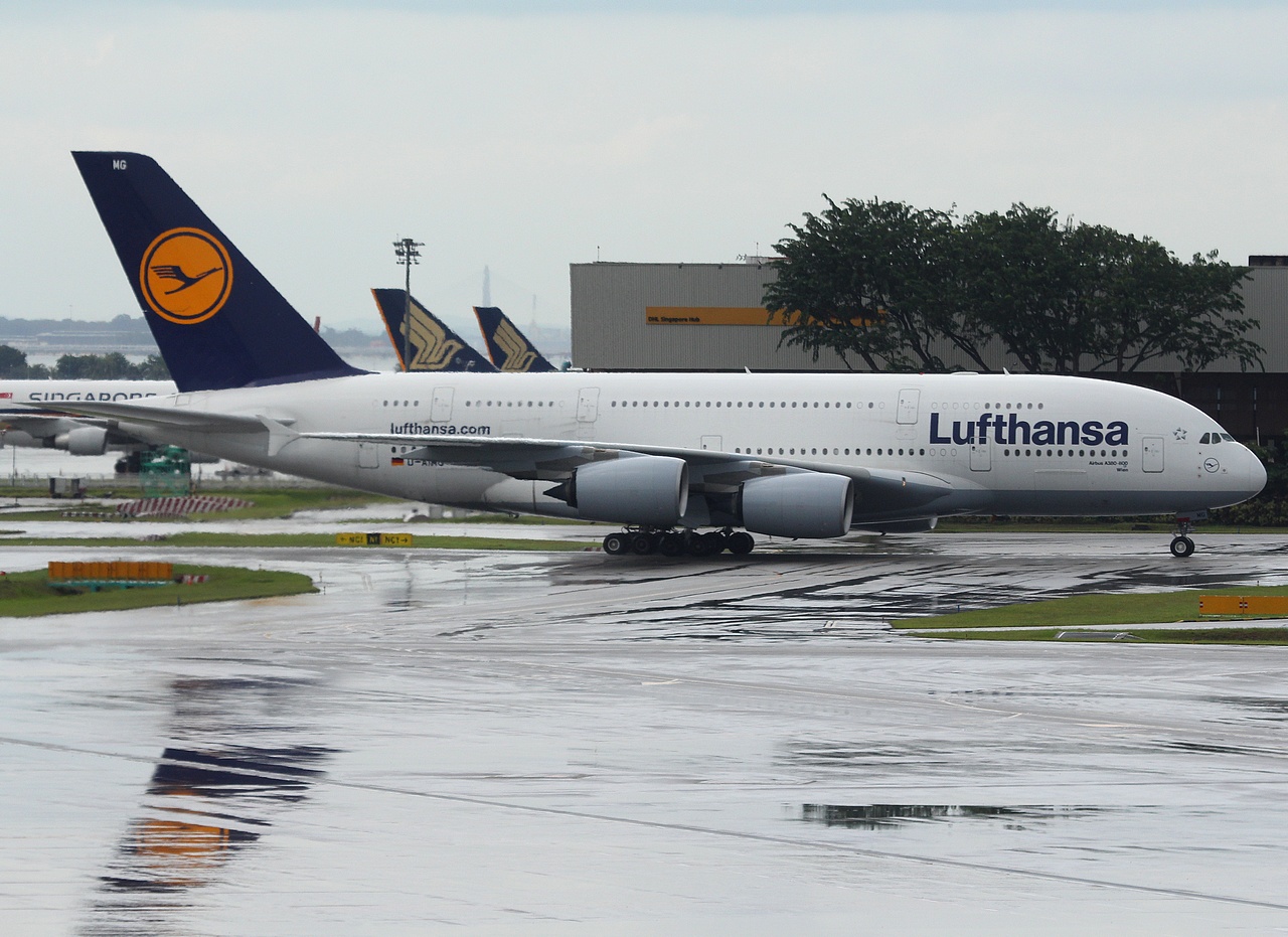 D-AIMD - A380-841 - Lufthansa - SIN - 31-01-2012