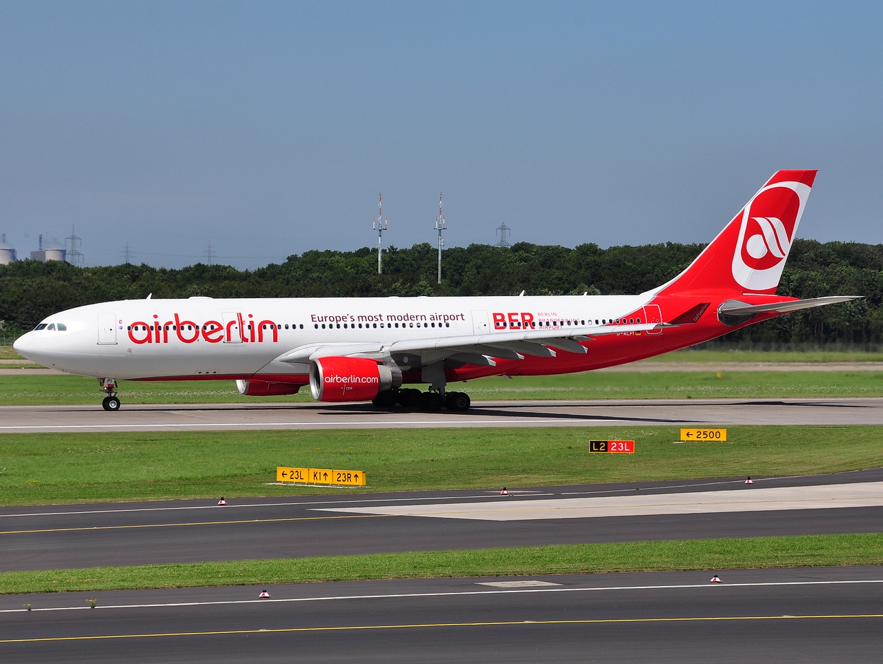 D-ALPI - A330-223 - Air Berlin - DUS - 01-08-2012