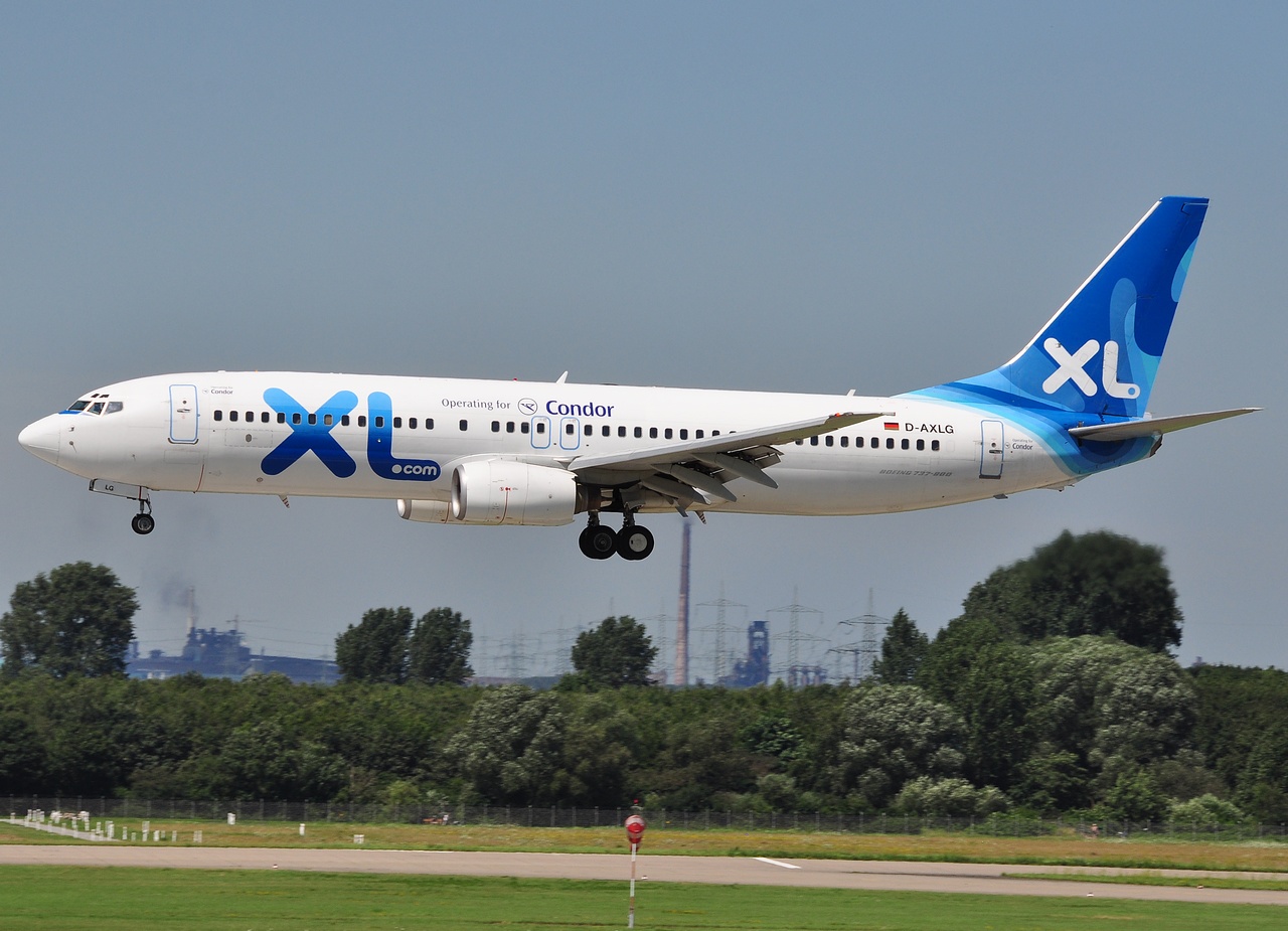 D-AXLG - 737-8Q8 - XL Airways Germany - DUS - 01-08-2012