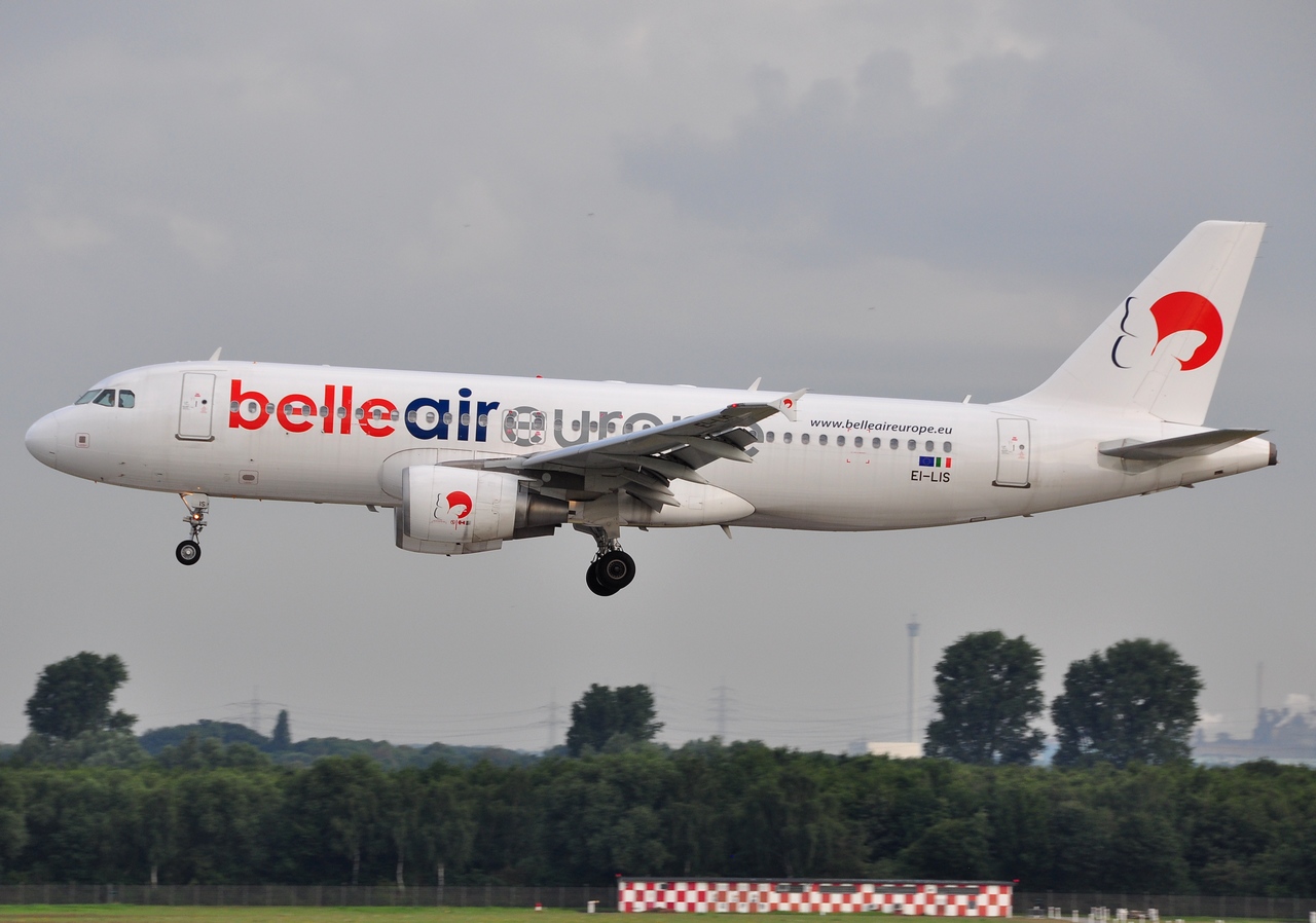EI-LIS - A320-214 - Belle Air Europe - DUS - 07-07-2012