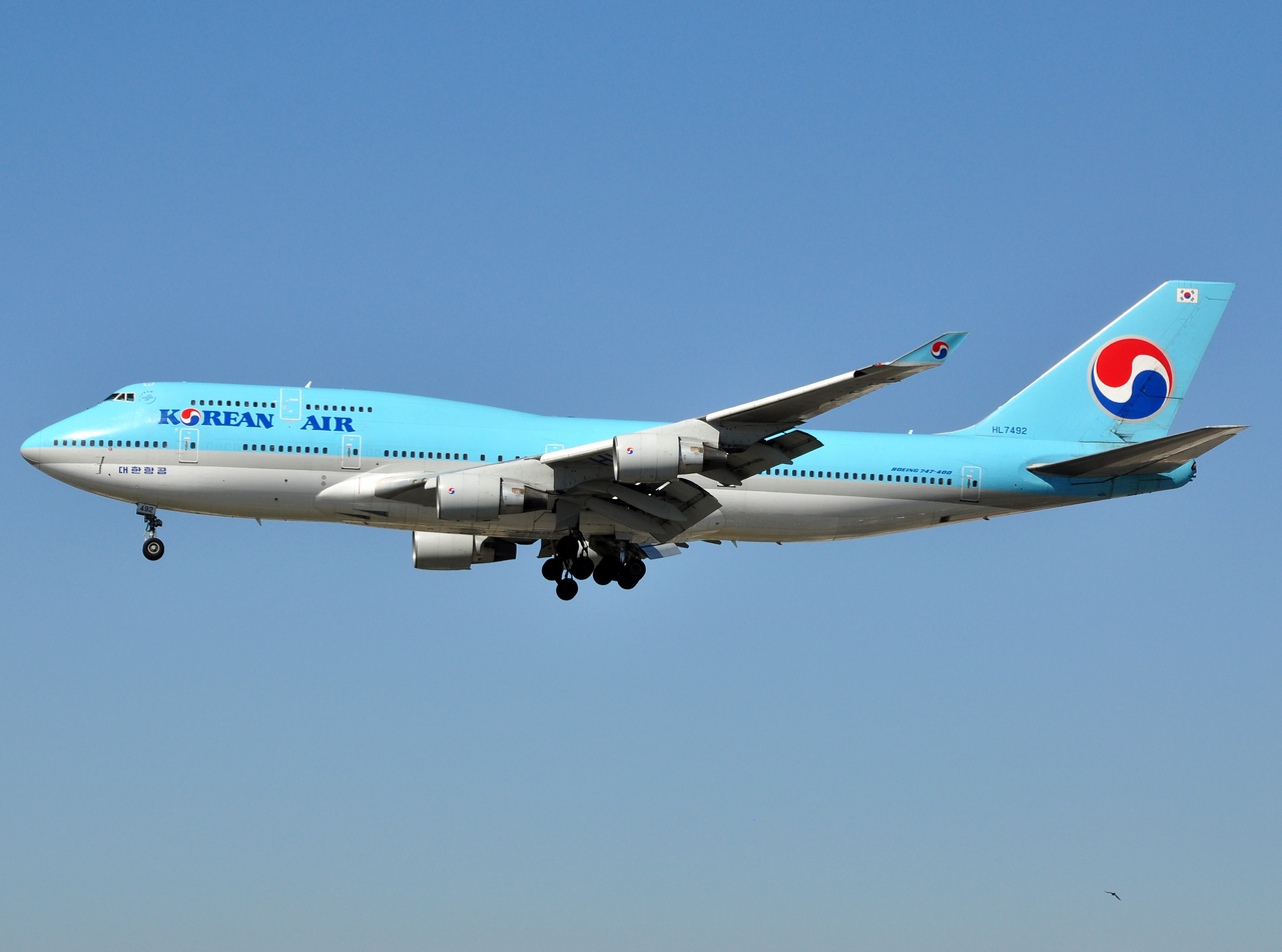 HL7492 - 747-4B5 - Korean Air Lines - LAX - 08-03-2012