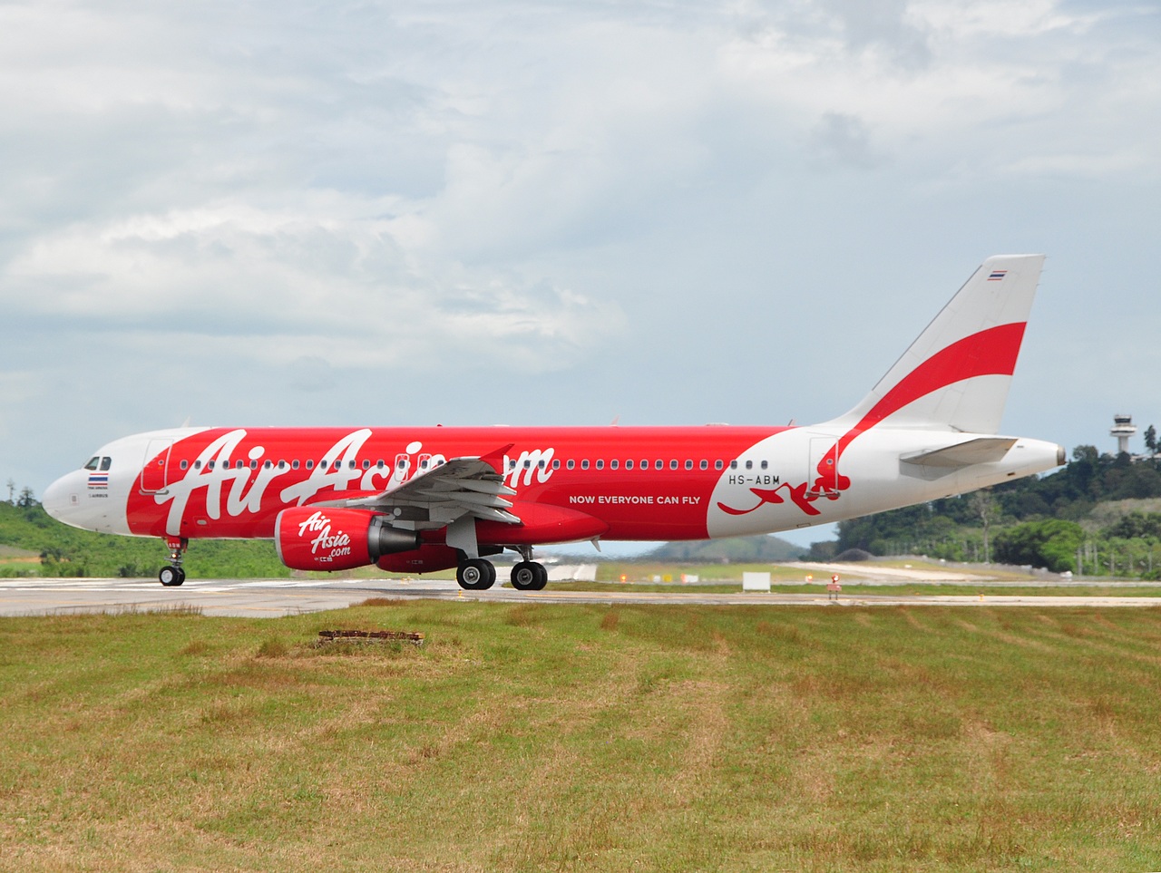 HS-ABM - A320-216 - Thai AirAsia - HKT - 30-01-2012b