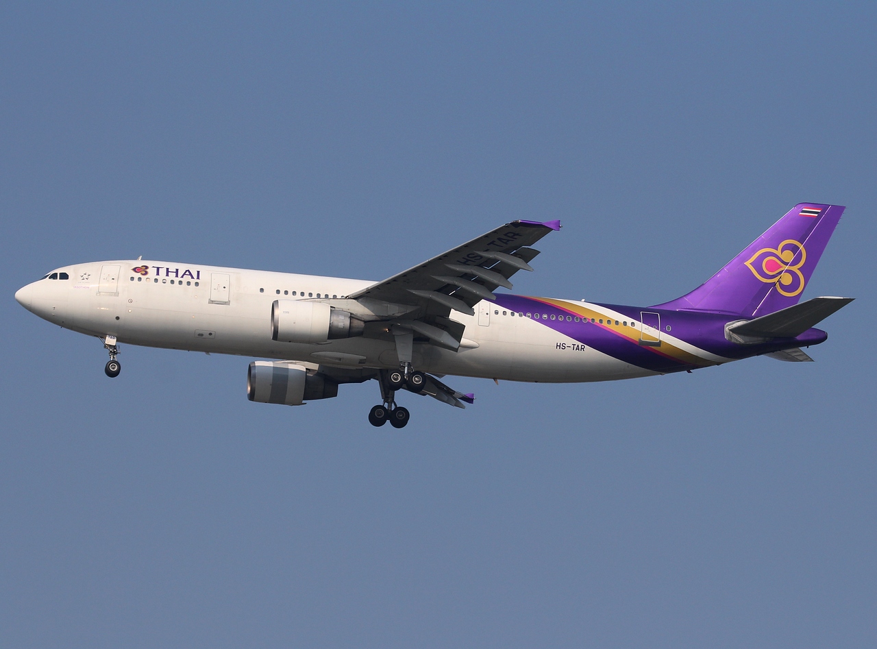HS-TAR - A300B4-622R - Thai Airways International - BKK - 25-01-2012