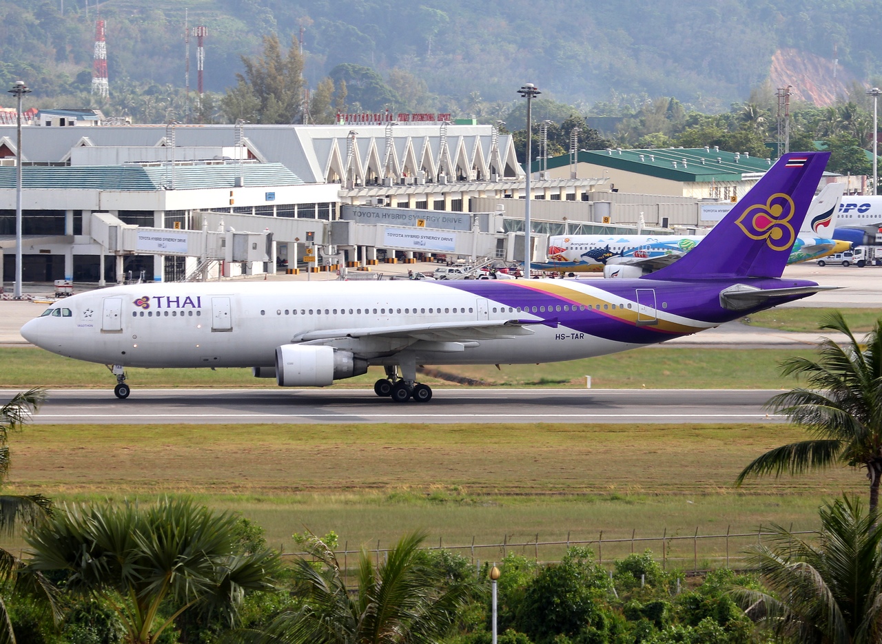 HS-TAR - A300B4-622R - Thai Airways International - HKT - 29-01-2012