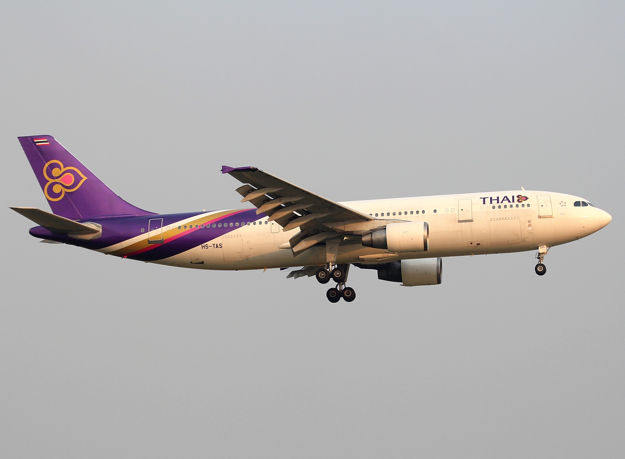 HS-TAS - A300B4-622R - Thai Airways International - BKK - 28-01-2012