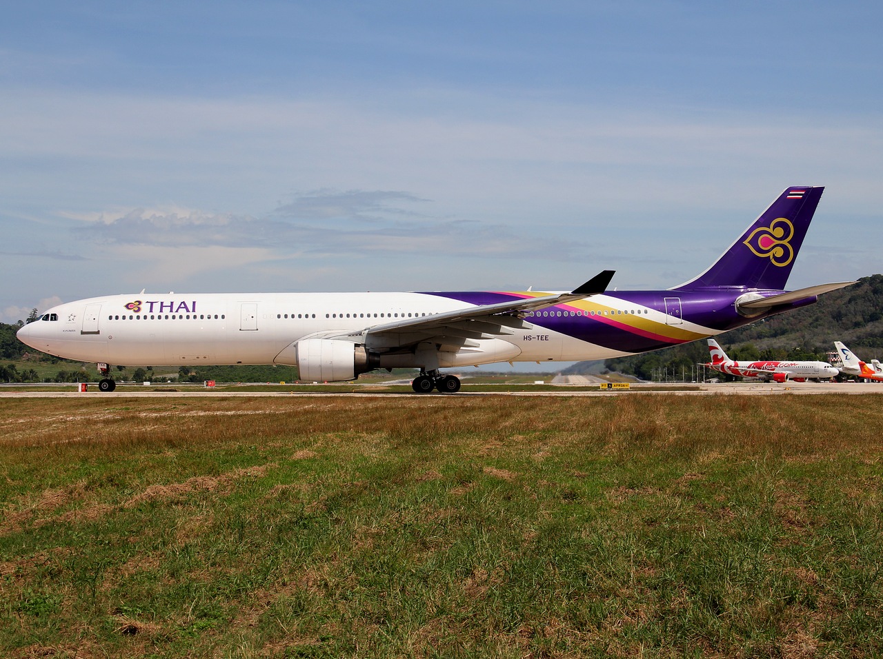 HS-TEE - A330-321 - Thai Airways International - HKT - 29-01-2012