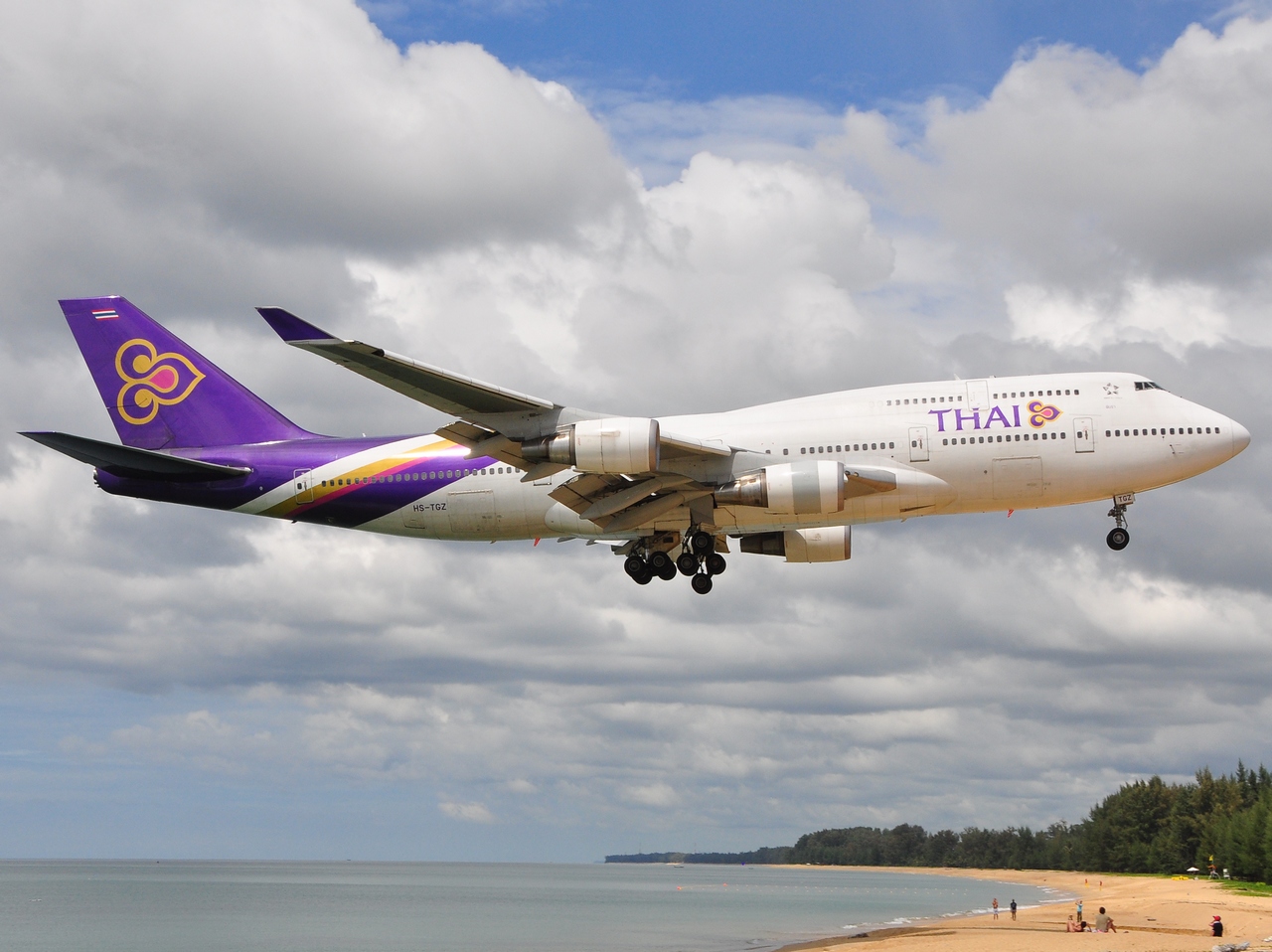 HS-TGZ - 747-4D7 - Thai Airways International - HKT - 30-01-2012