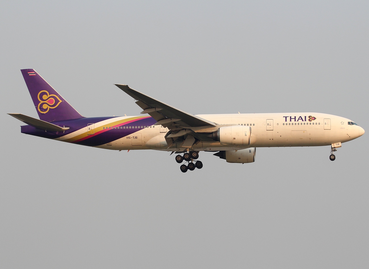 HS-TJB - 777-2D7 - Thai Airways International - BKK - 28-01-2012
